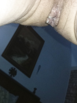 anal selfie