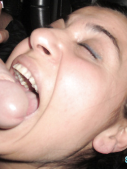silvia - vacca esibizionista di bologna