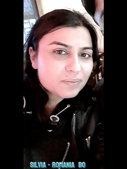 silvia - vacca esibizionista di bologna