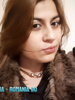 silvia - vacca esibizionista di bologna