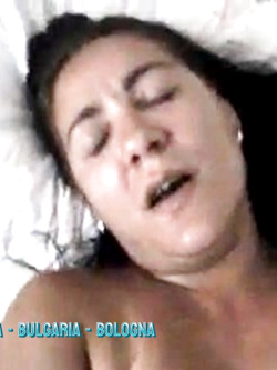 manuela - troiona esibizionista di bologna
