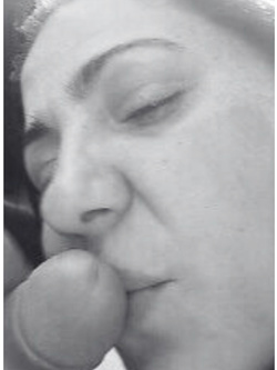 manuela - troiona esibizionista di bologna