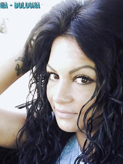 cristina - bella esibizionista di bo