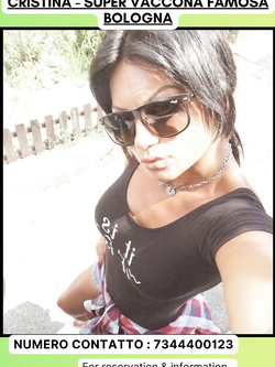 cristina - bella esibizionista di bo