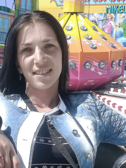 MIKELA - ZINGARA RUMENA IN AZIONE