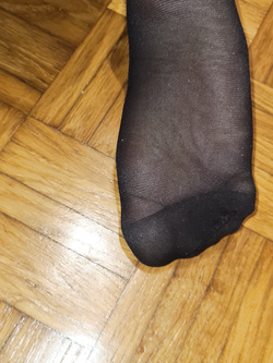 I miei sexy piedi in calze nere