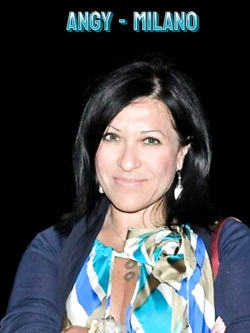 angy - esibizionista matura di milano