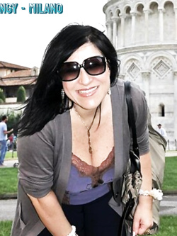 angy - esibizionista matura di milano