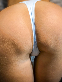 Una MILF esibizionista