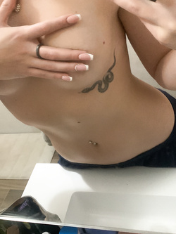 Vi voglio mostrare la mia ex fidanzata. Grande maiala .