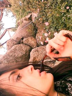 Pompinara con gli occhiali!