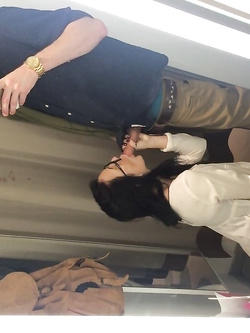 Pompinara con gli occhiali!