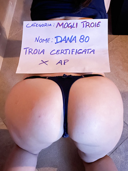 Mia moglie troia certificata chi vuole scoparsela?