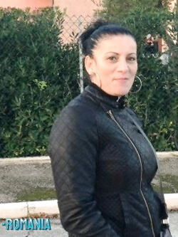 bela mirela - esibizionista porca di ferrara