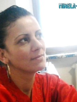 bela mirela - esibizionista porca di ferrara