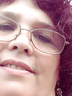 carmela - matura esibizionista di modena