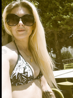 azzurra - estetista esibizionista di pavia