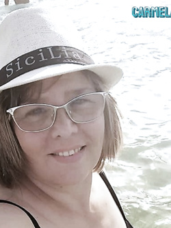 MILF - MATURE  ESIBIZIONISTE