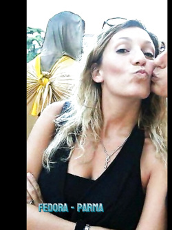 fedora - hostess esibizionista parma
