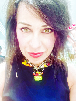 ESIBIZIONI DI GENTE COMUNE