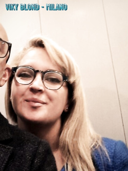 VIKY BLOND - MI - RUMENA ESIBIZIONISTA