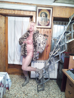 Oca schiava prostituta - 3285932523 - Dal un cliente ad Asti