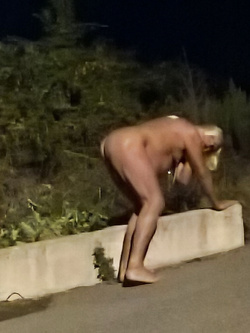 Oca schiava prostituta - 3285932523 - Batto In strada -