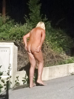Oca schiava prostituta - 3285932523 - Batto In strada -
