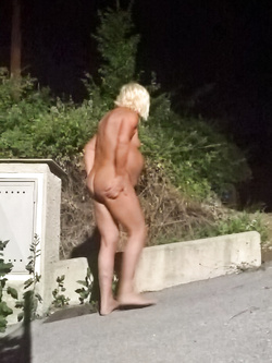 Oca schiava prostituta - 3285932523 - Batto In strada -