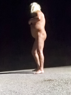 Oca schiava prostituta - 3285932523 - Batto In strada -