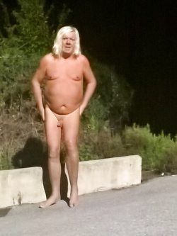 Oca schiava prostituta - 3285932523 - Batto In strada -