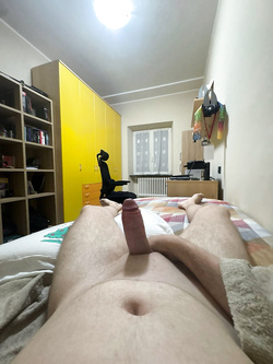 Mostrare il cazzo è sempre bello