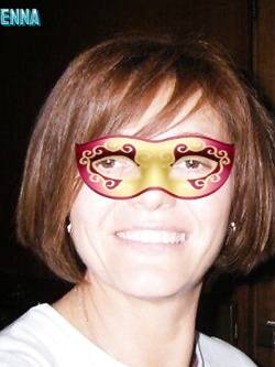 donne in maschera - il fantastico senso del mistero