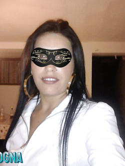 donne in maschera - il fantastico senso del mistero