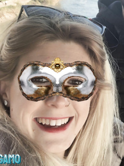 donne in maschera - il fantastico senso del mistero