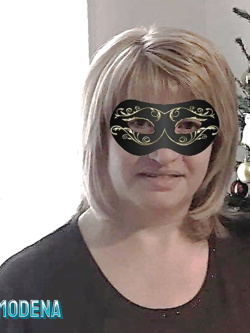 donne in maschera e non - situazioni reali -scambismo