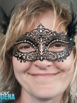 donne in maschera e non - situazioni reali -scambismo