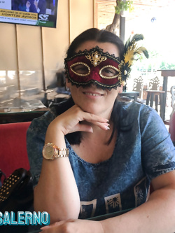 donne in maschera e non - situazioni reali -scambismo
