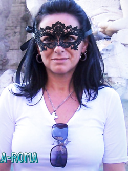 donne in maschera e non - situazioni reali -scambismo