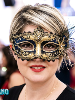 donne in maschera e non - situazioni reali -scambismo
