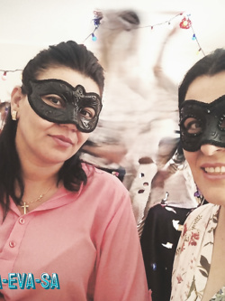 donne in maschera e non - situazioni reali -scambismo