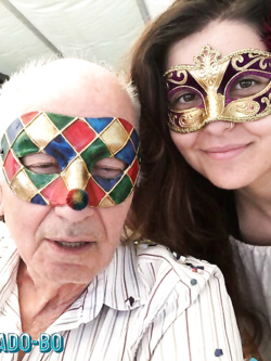 donne in maschera e non - situazioni reali -scambismo