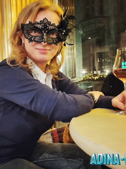 donne in maschera e non - situazioni reali -scambismo