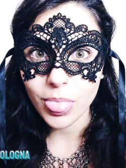 donne in maschera e non - situazioni reali -scambismo