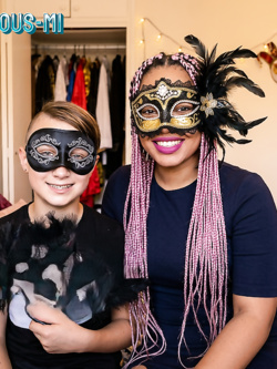 donne in maschera e non - situazioni reali -scambismo