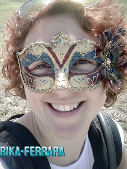 donne in maschera e non - situazioni reali -scambismo