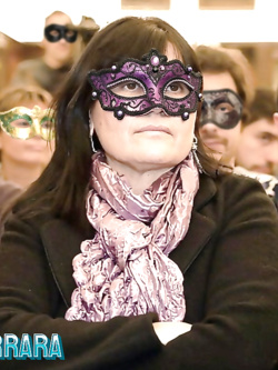 donne in maschera e non - situazioni reali -scambismo