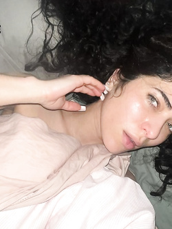 Hairy Filmmaker Julia Mellen aka 'Noshavebabe' exposed 3