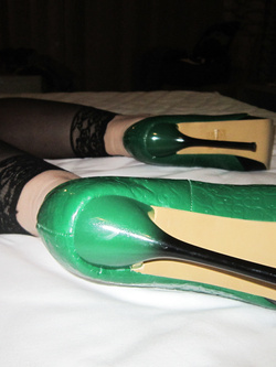 Una magnifica sega in lingerie in hotel