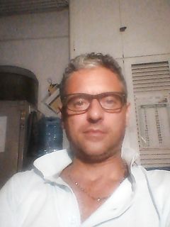 Qualcuno si fa vedere almeno